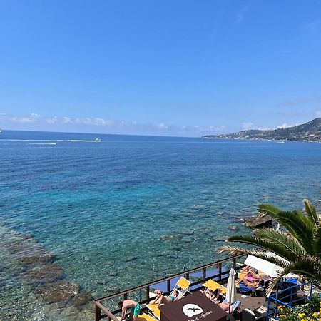 La Rosa Dei Venti, Centro Storico, 50 Metri Dalle Spiagge Apartment Ospedaletti Exterior foto