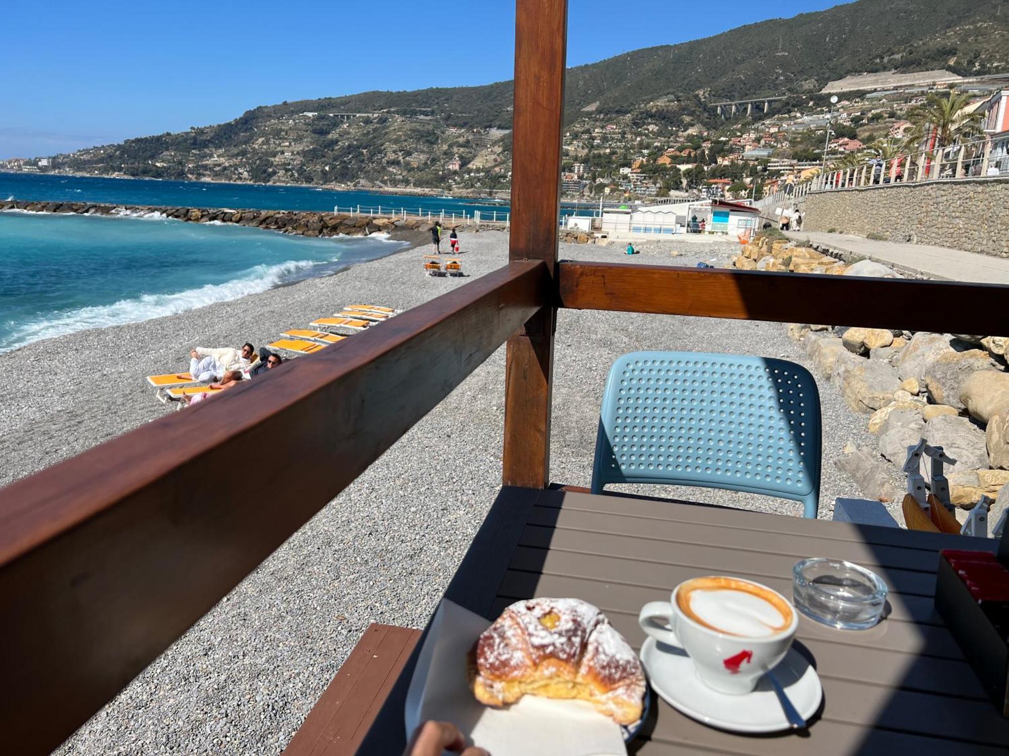 La Rosa Dei Venti, Centro Storico, 50 Metri Dalle Spiagge Apartment Ospedaletti Exterior foto