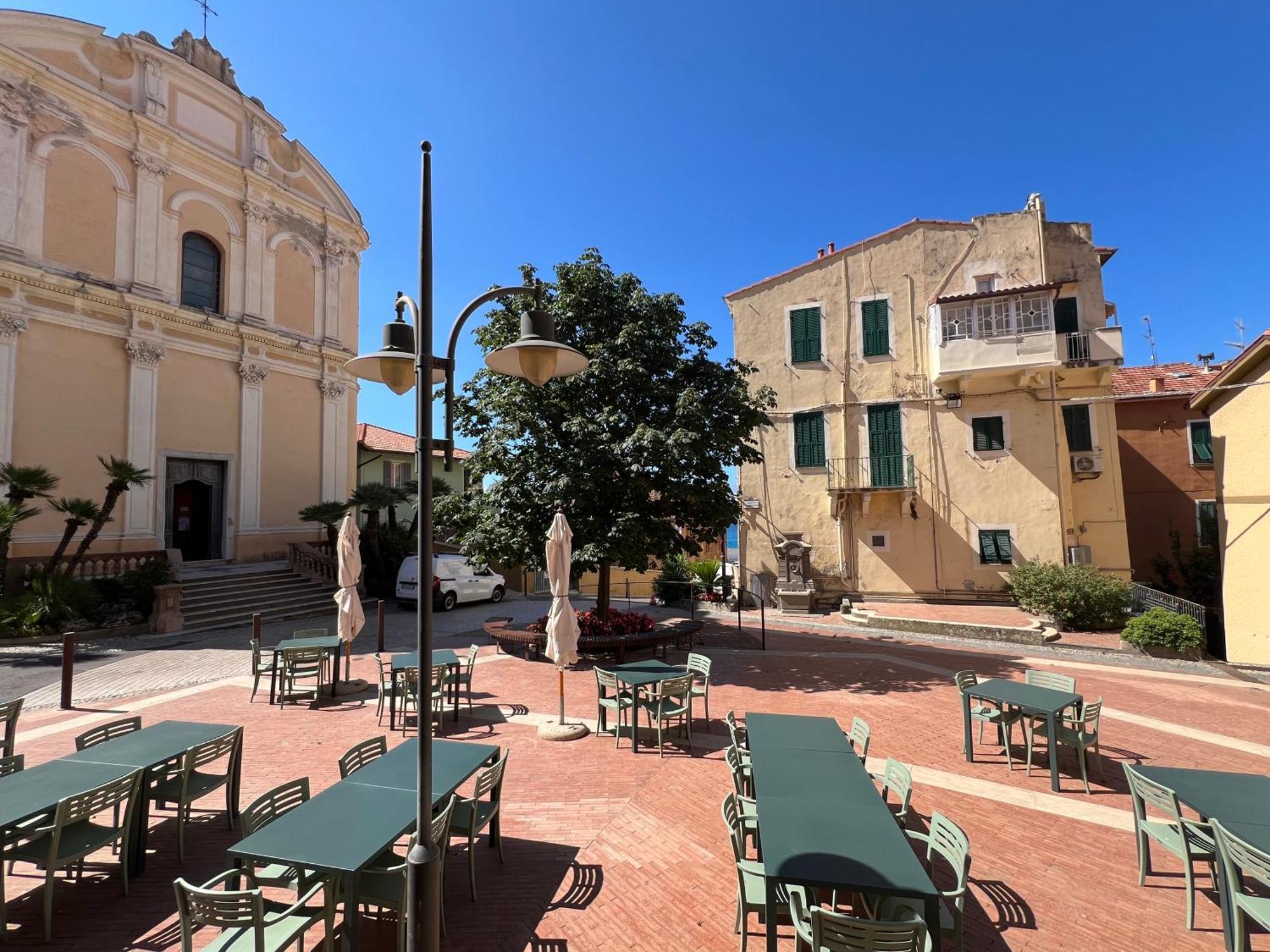 La Rosa Dei Venti, Centro Storico, 50 Metri Dalle Spiagge Apartment Ospedaletti Exterior foto